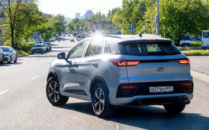 20 000 км с недорогим «китайцем»: ржавеет?