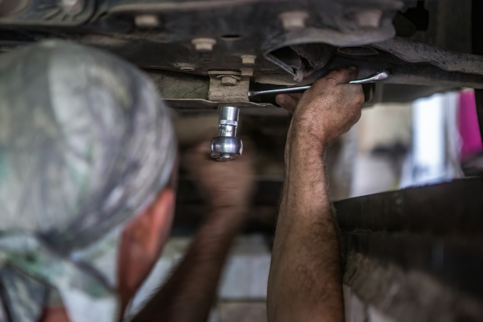 Россиянам назвали обязательные шаги по подготовке автомобиля к весне