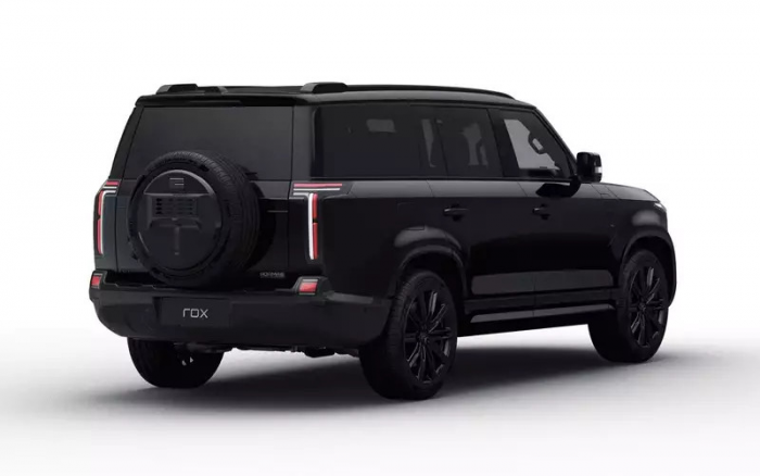 Большой внедорожник российской сборки выходит в продажу: комплектации и цены