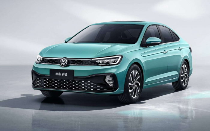 В России появился надежный и просторный седан Volkswagen дешевле Весты