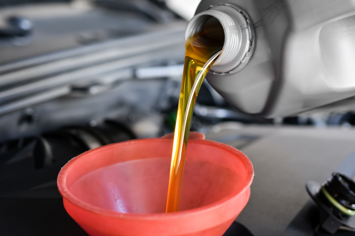 Эксперты раскрыли правду о специальном зимнем моторном масле