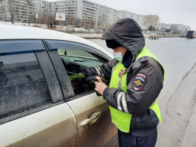 В Правительство направлены поправки о тонировке: светопропускаемость хотят смягчить, а штраф - повысить