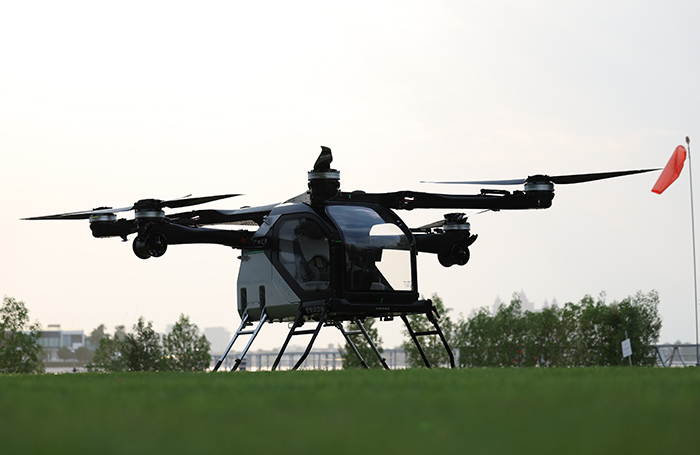 В Китае началось тестовое производство летающих электромобилей