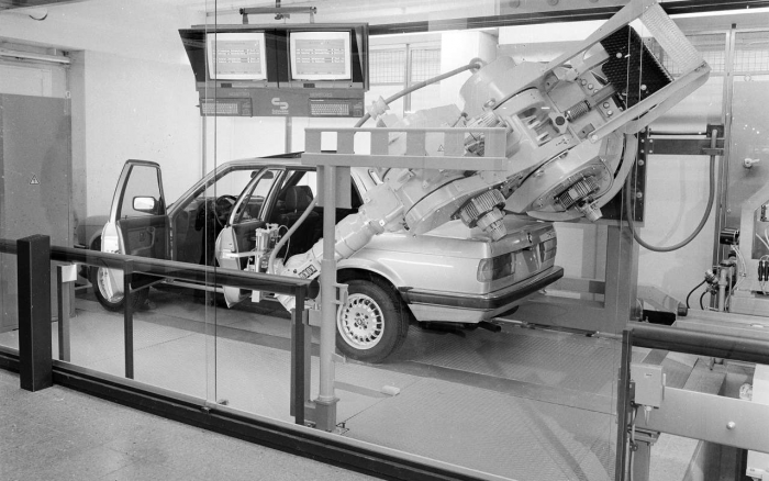 Легендарной «тройке» исполнилось 50 лет: история модели