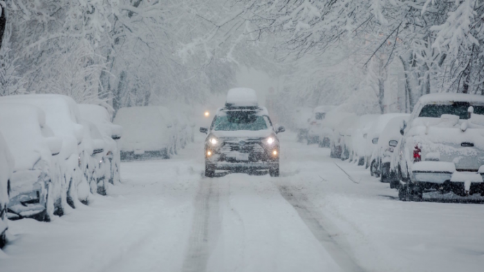 Московских и подмосковных водителей призвали отказаться от личного транспорта на фоне снегопада