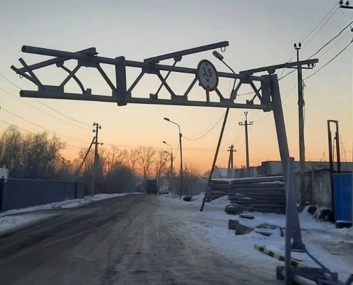 Стало известно, когда на Малыгина установят очередной ограничитель для фур