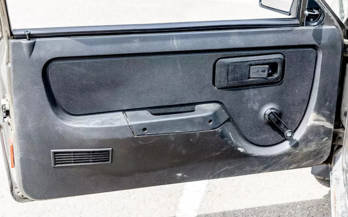 С одной щеткой и на трех гайках: ретротест самого бесхитростного хэтча СССР