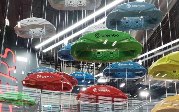 Equip Auto - 2025: горящие электромобили, гаджеты из 90-х и автомобильные масла