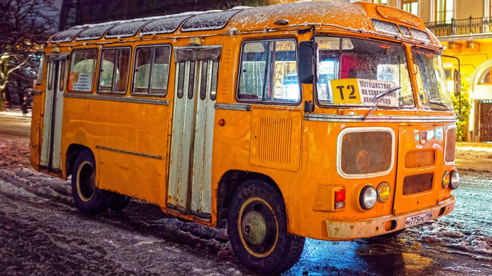 Теперь понятно, зачем в автобусах СССР делали задний люк: в этом был практический смысл