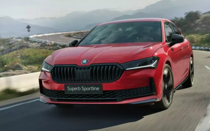 Skoda представила самую мощную версию Superb: подробности