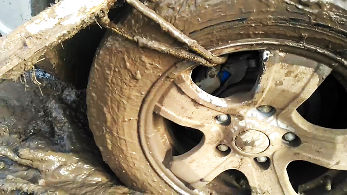 Как без посторонней помощи выехать из грязи