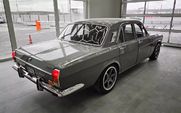 В России продают уникальную Волгу за 10 млн рублей: что в ней особенного?