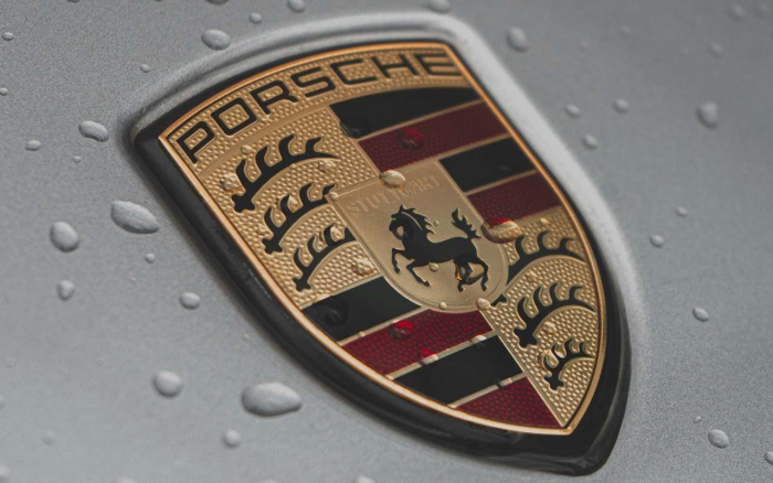 В России продают роскошный Porsche, но двухколесный: что за зверь?