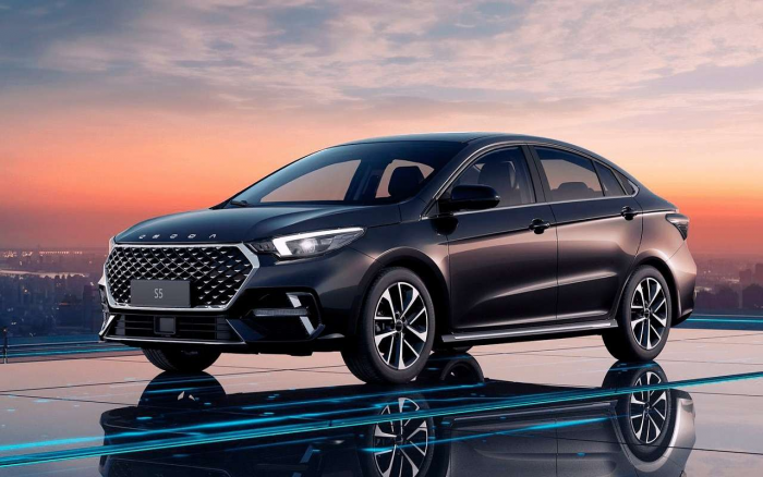 Автодилеры назвали машины, которым грозит дефицит уже в ближайшее время