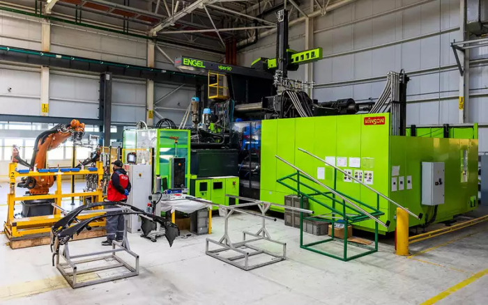 Добротный седан на смену Эмгранду — дешевле на 394 тысячи!