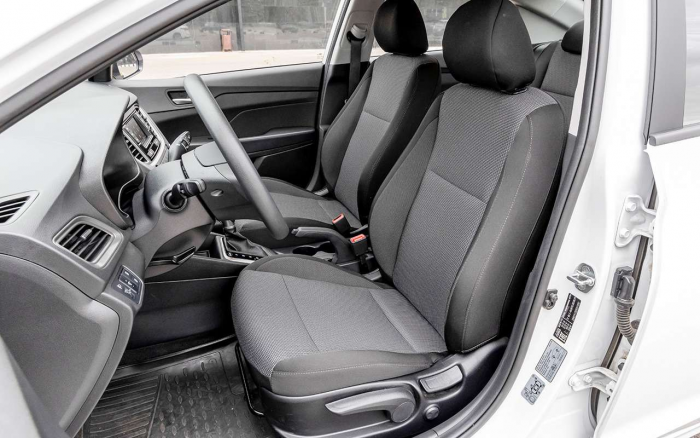 Лада Искра против конкурентов — большой тест недорогих седанов