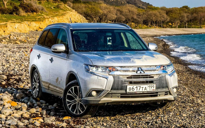 Полноприводный «японец» с мощным мотором и гидроавтоматом: что с ним не так?