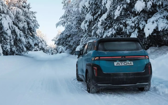Электромобиль Атом протестировали в Сургуте при экстремальных температурах до -42°C