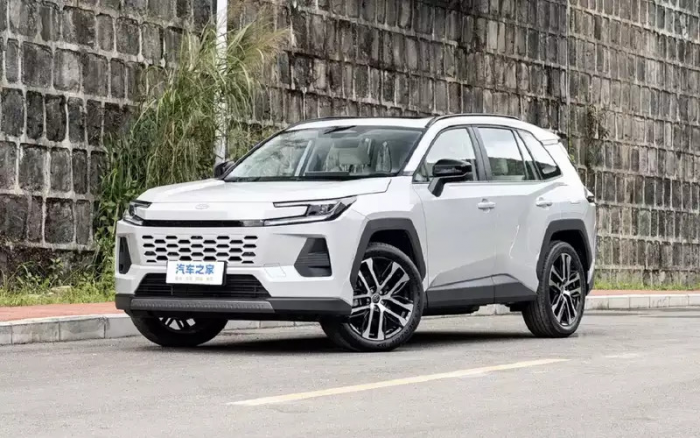 Представлена интересная модификация нового Toyota RAV4 дешевле 2 млн рублей