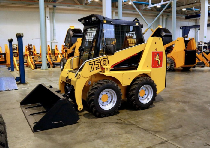 Сделано в Ростехе. Универсальный мини-погрузчик АНТ