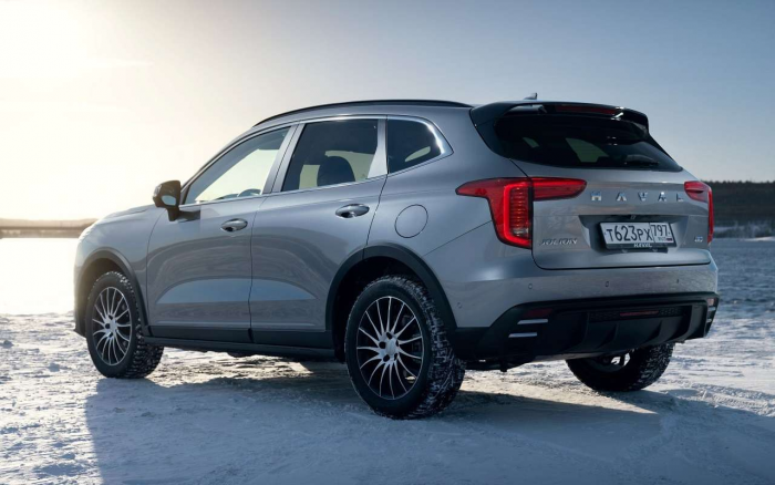 Самый популярный в России кроссовер обновился: изменения и свежие цены