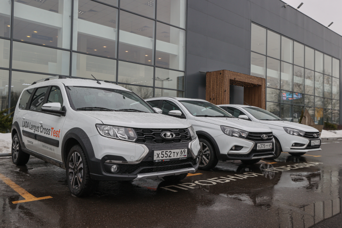 Lada Largus: что случилось с популярным автомобилем и можно ли покупать его сейчас?