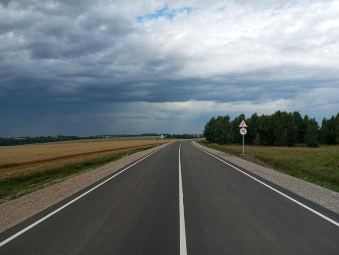 Участок важной дороги в Целинном районе Алтая отремонтировали за 300 миллионов рублей