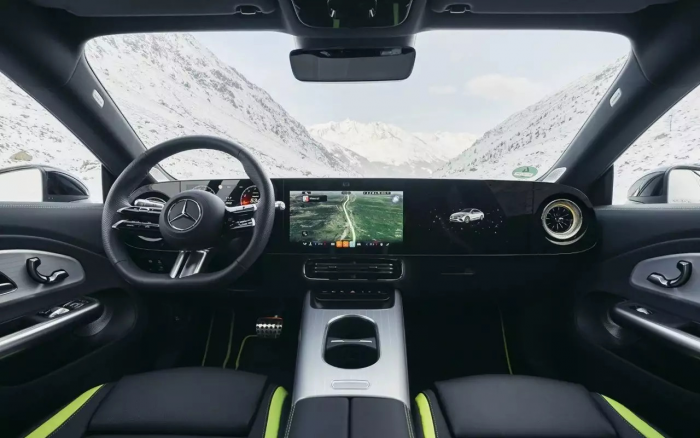 Новый Mercedes-Benz CLA получил китайский мотор