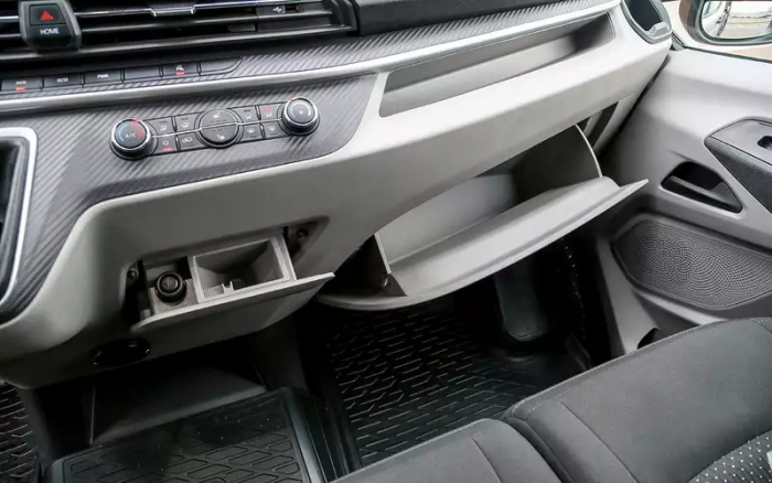 Дизель, МКП, богатое оснащение — надежный новичок на замену Транзита