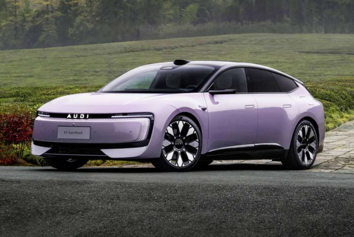 Новый AUDI без колец представлен в России — что с ценой?