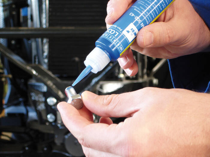 Для чего болты покрывают разноцветной краской