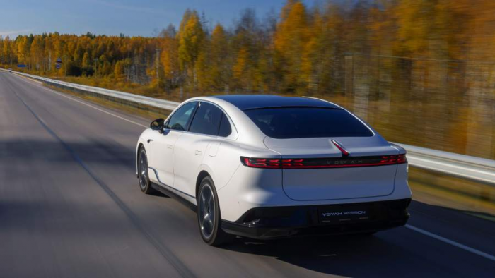 Едут сами: на российском гибриде по деревням Заонежья