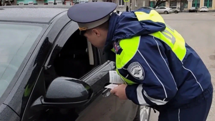 Документы водителя: когда их нужно предъявлять инспектору?