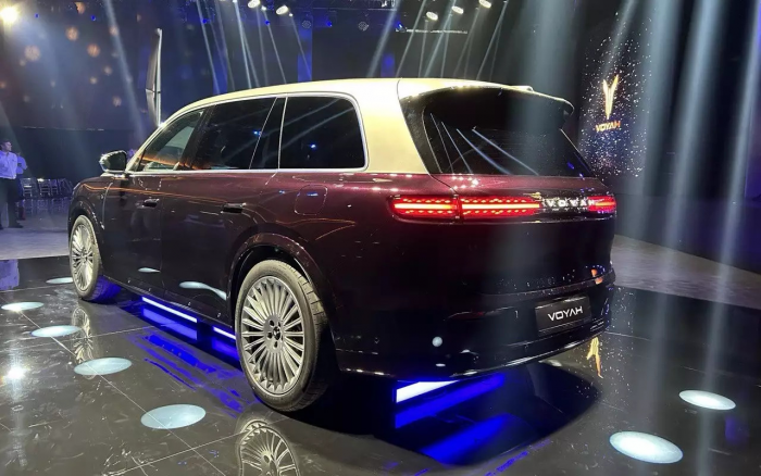 В Россию привезут гибридный автомобиль Voyah Taishan. «За рулем» узнал подробности