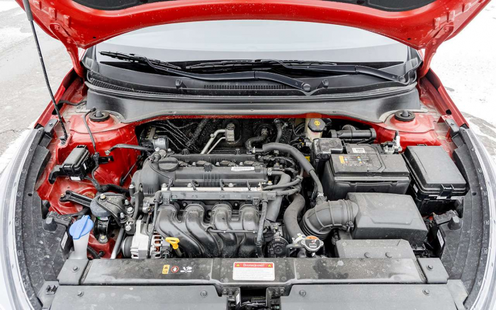 Выбираем недорогой универсальный автомобиль: сравнили две Лады и Солярис