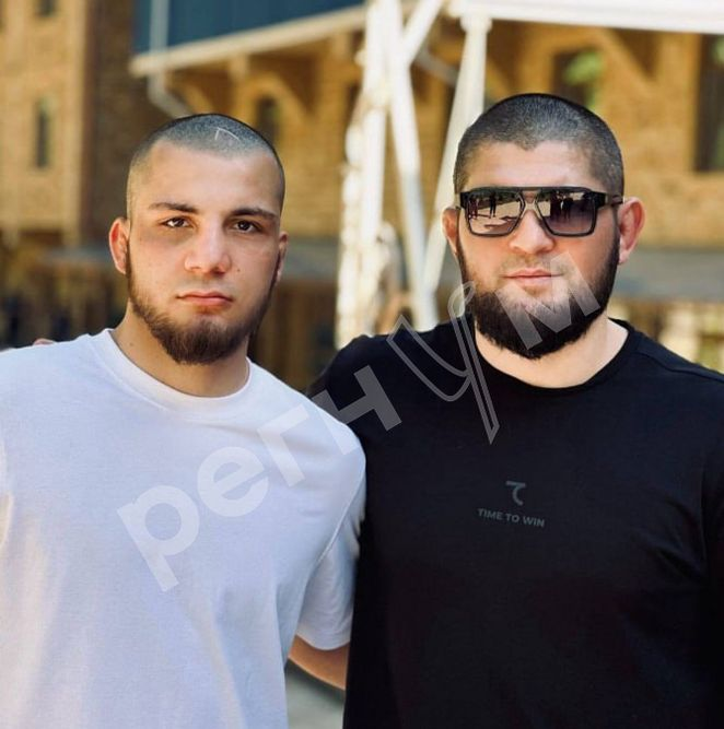 Спортсмен рассказал, как спас из тонущей машины мать и её 4-летнего сына в Махачкале