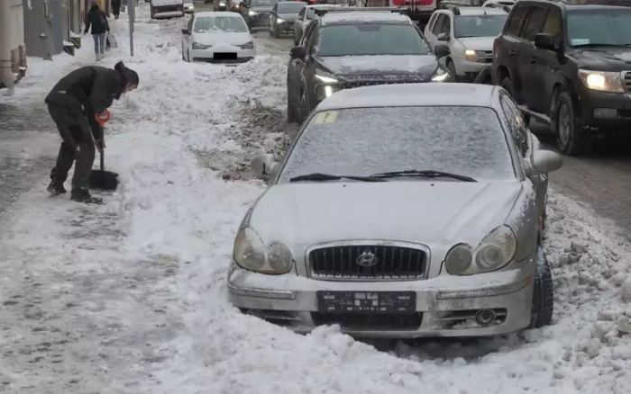 Как выехать из сугроба?