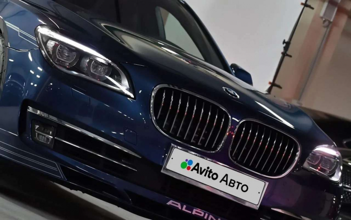 Редчайший седан продают в России: вдвое дороже новой «семерки» BMW