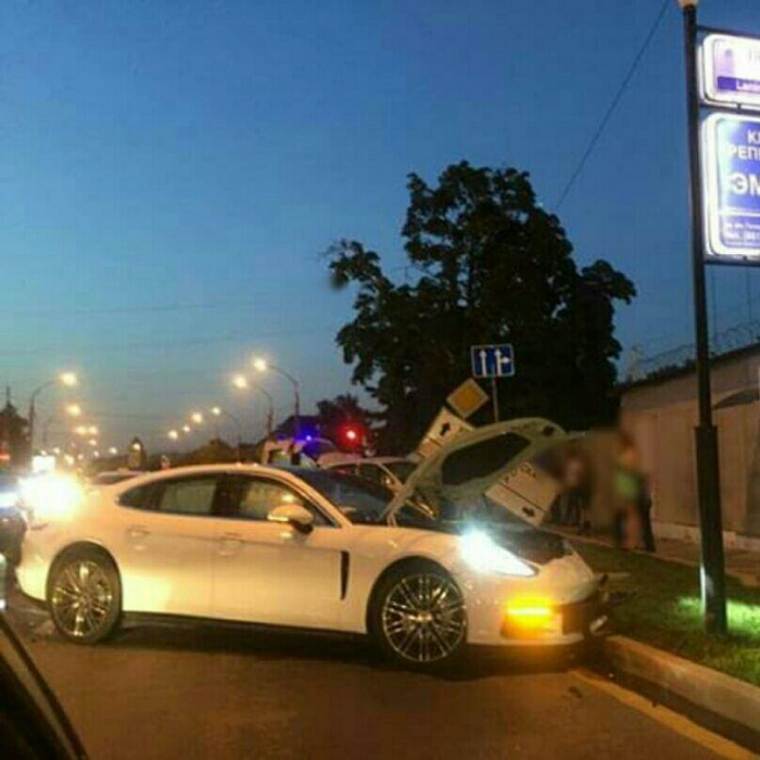 Жесткое столкновение в Краснодаре с участием Порше