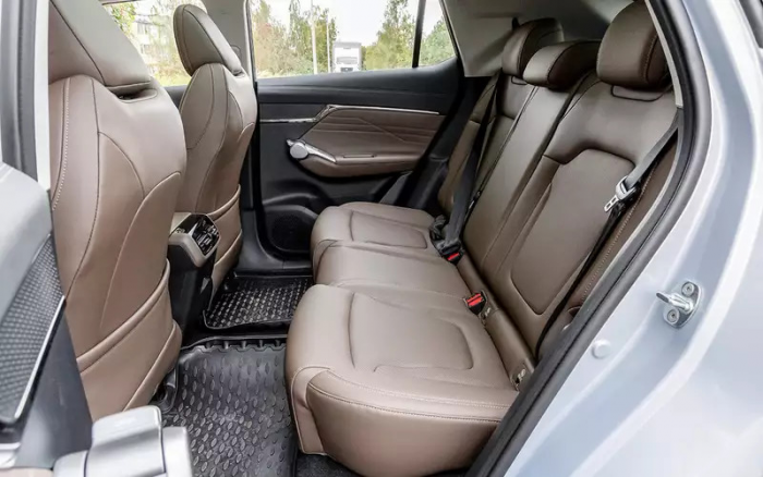 Наконец-то полный привод! — этот кроссовер стал еще ближе к Тойоте