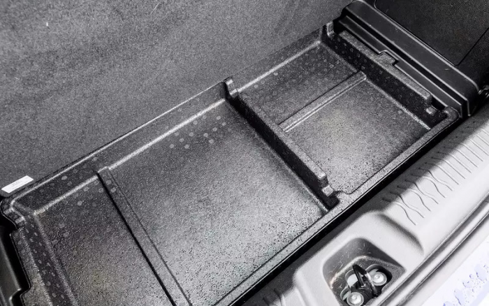 Выбираем недорогой универсальный автомобиль: сравнили две Лады и Солярис