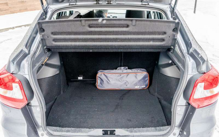 Новая версия самой доступной Лады — просторная и практичная