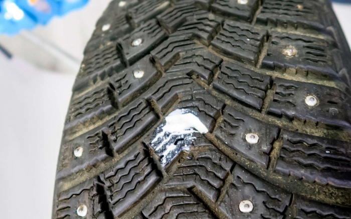 Чем заделать прокол: проверили 4 технологии самостоятельного ремонта шин