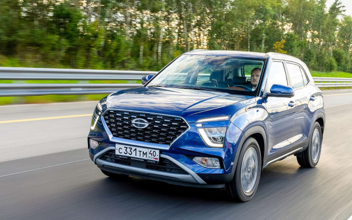 Названы самые дешевые кроссоверы российских брендов