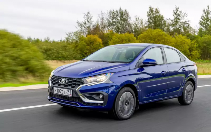 Лада Искра против конкурентов — большой тест недорогих седанов