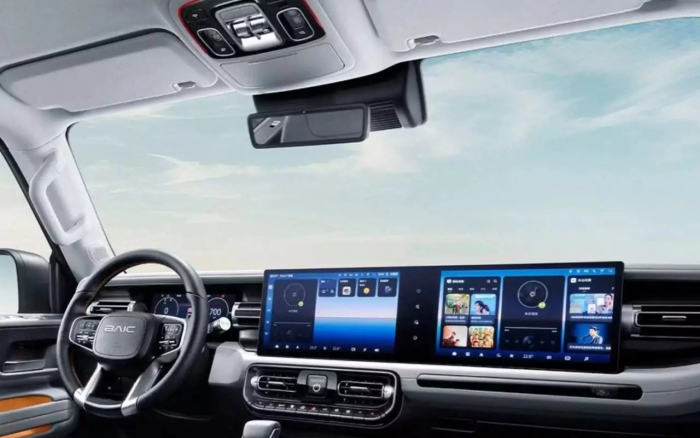 Рама, полный привод, мощный мотор — в России наладят выпуск нового внедорожника