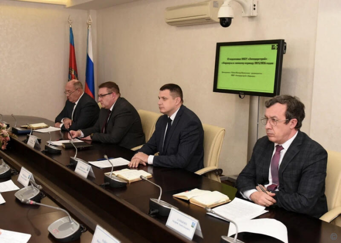 Власти Барнаула рассказали, как дорожники будут очищать и обрабатывать улицы зимой