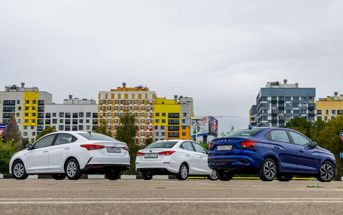 Лада Искра против конкурентов — большой тест недорогих седанов