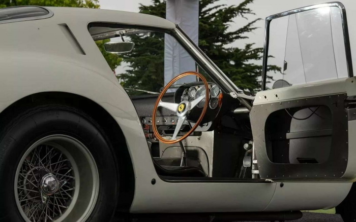 Продается одна из самых дорогих машин в мире — вы оферрареете от цены