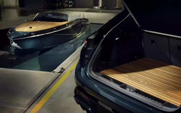 Porsche создала шустрый катер на платформе одного из своих кроссоверов